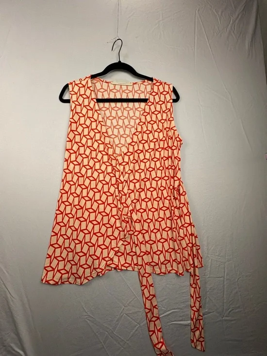 41 Hawthorn Sleeveless Wrap Stretch Top Coral Geometric Print Tie Waist Size L - Picture 3 of 5